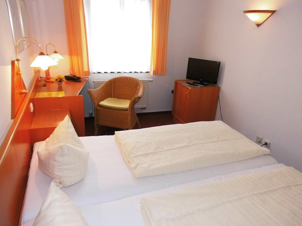 Hotel Zur Sonne Weimar (Thuringia) Room photo